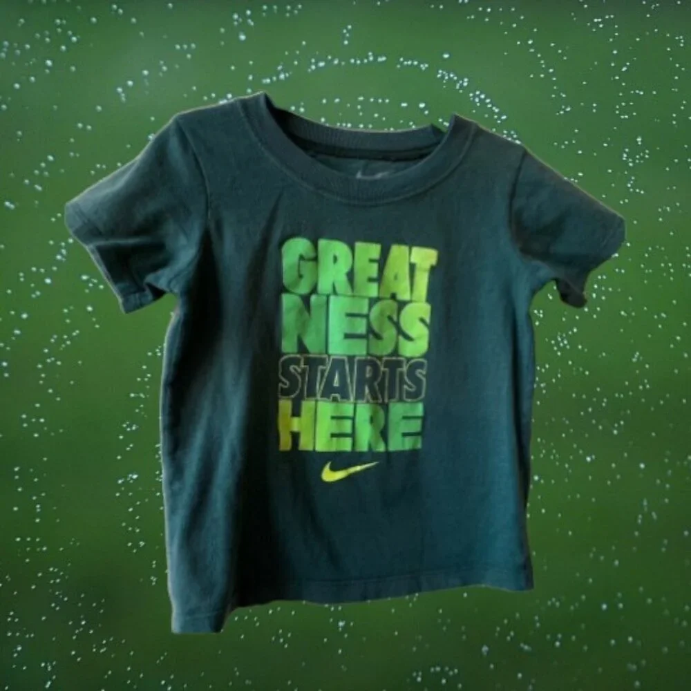Nike “Greatness Starts Here” Boy’s Graphic Tee